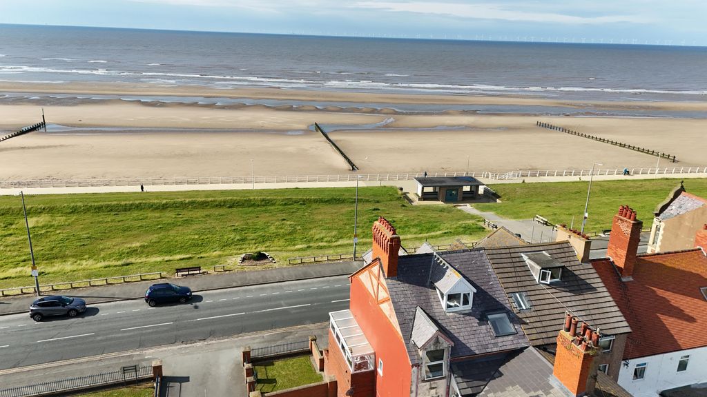 Additional image 4 of 2 bed flat for sale14 Marine Drive, Rhyl LL18