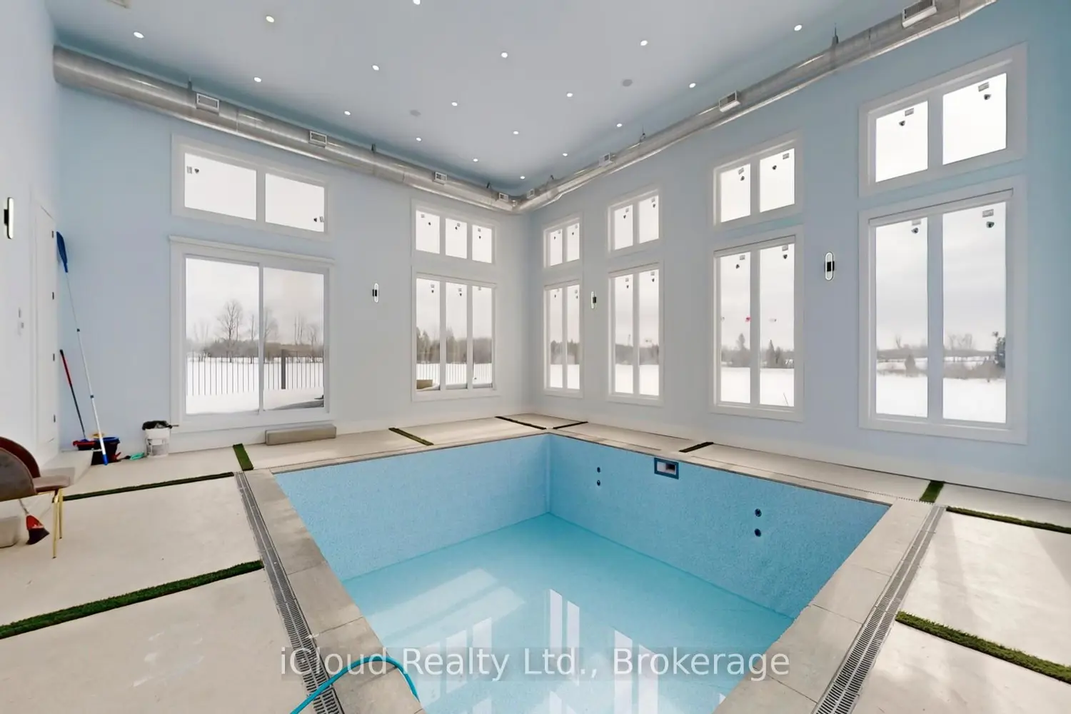 Additional image 9 of 674525 Hurontario Street