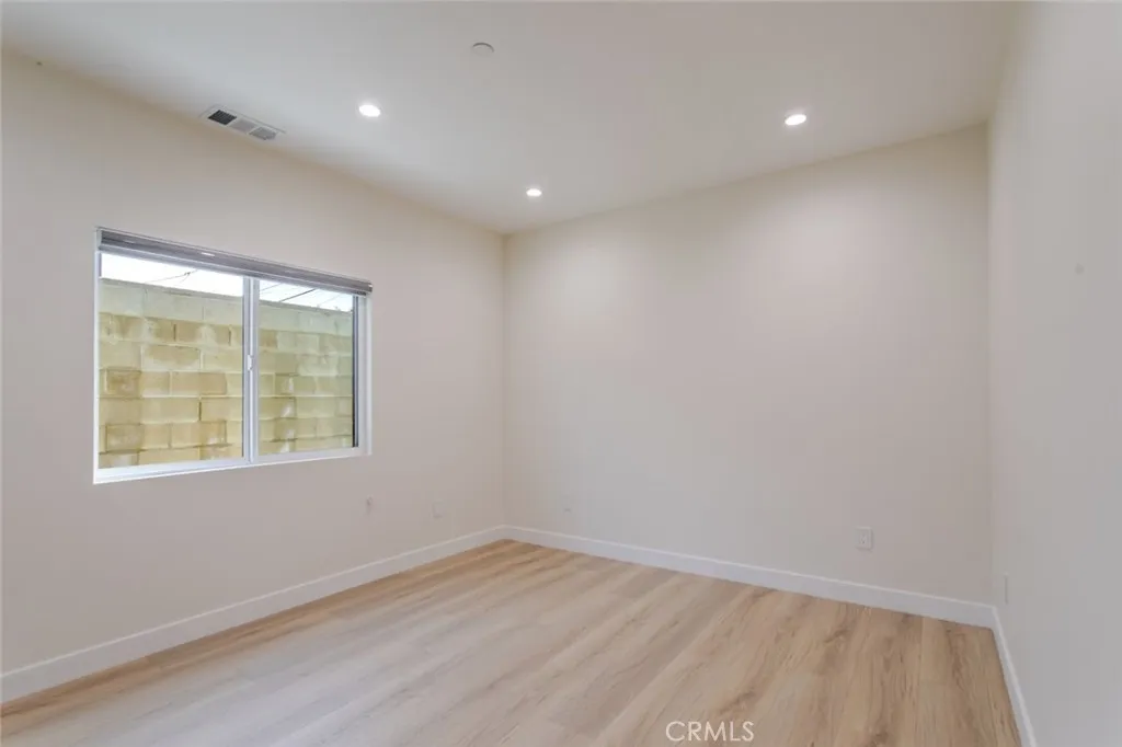 Additional image 10 of 11120 Emelita Street, North Hollywood, CA 91601