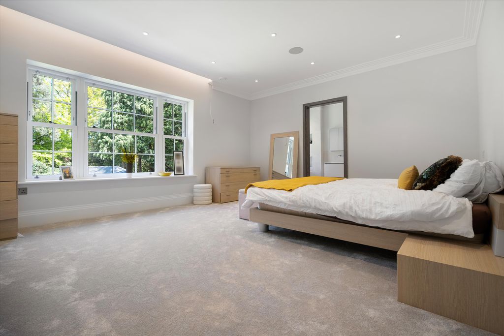 Additional image 19 of 6 bed detached house for saleHorsegate Ride, Ascot, Berkshire SL5