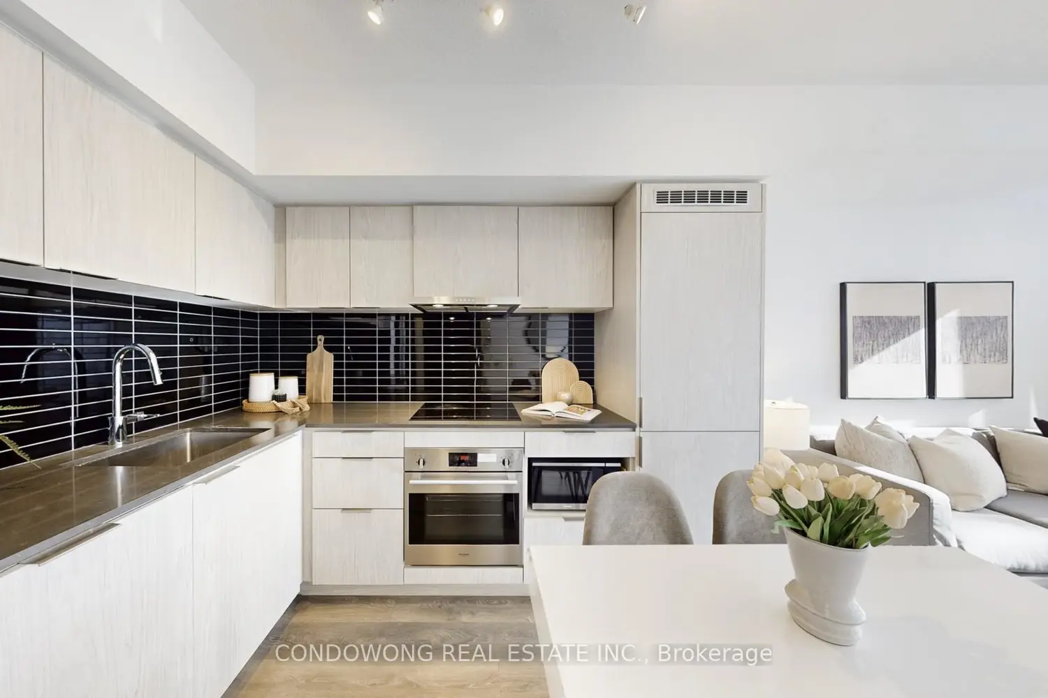 Additional image 3 of 60 Shuter Street 2909