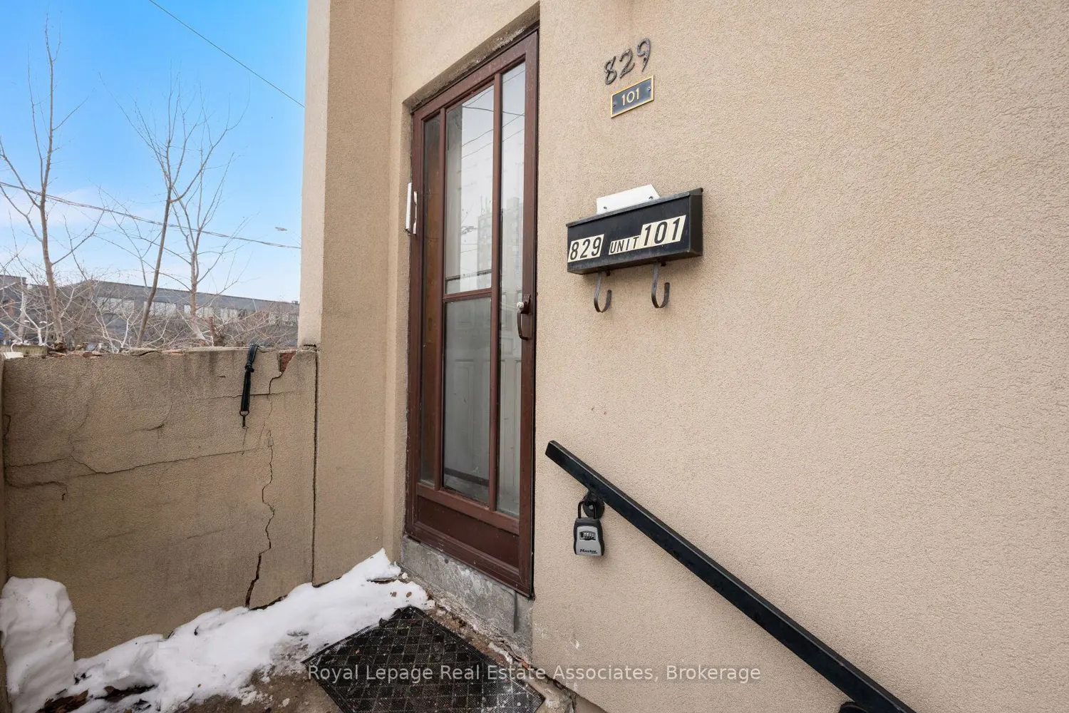 Additional image 3 of 829 Richmond Street 101