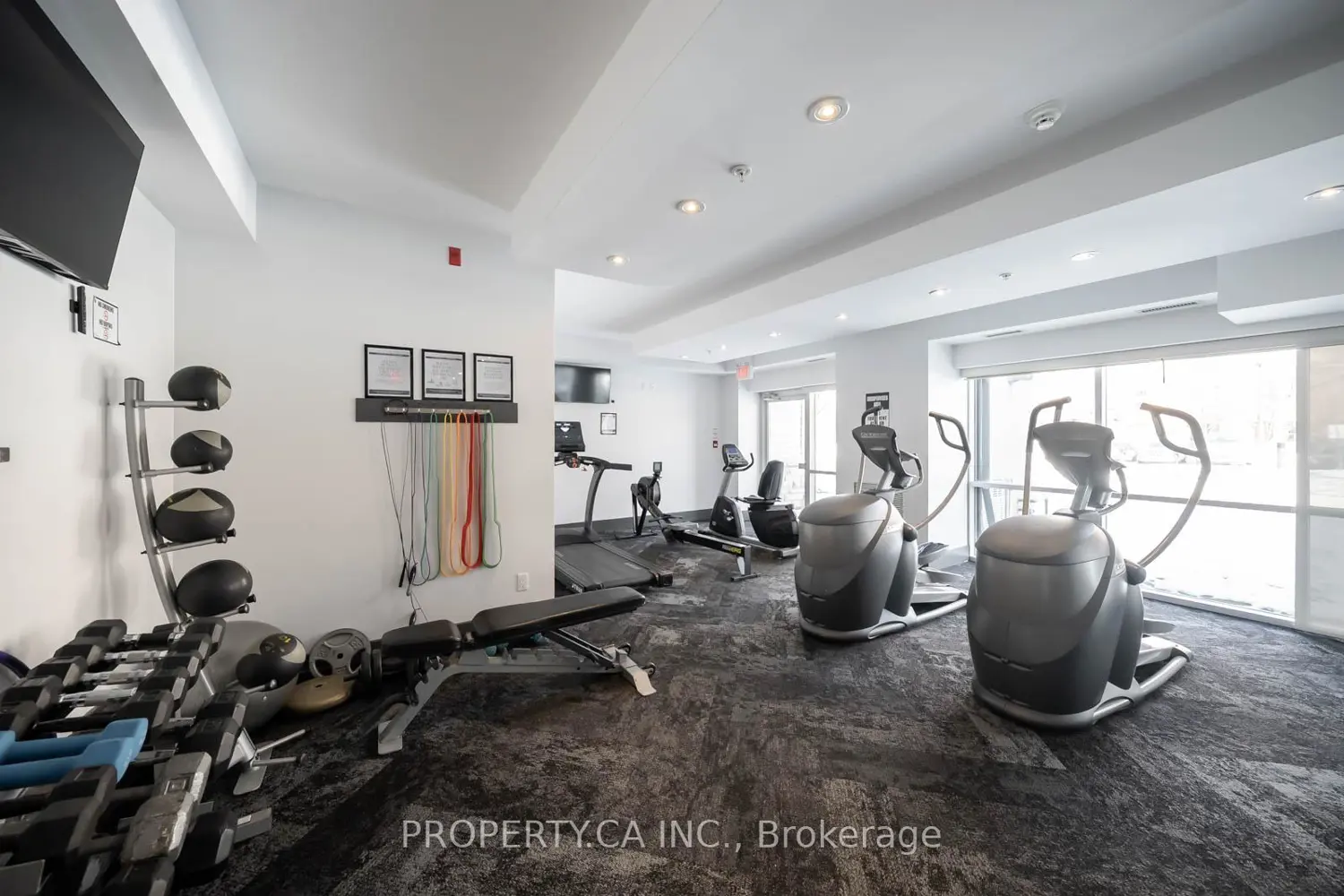 Additional image 17 of 570 Lolita Gardens 144