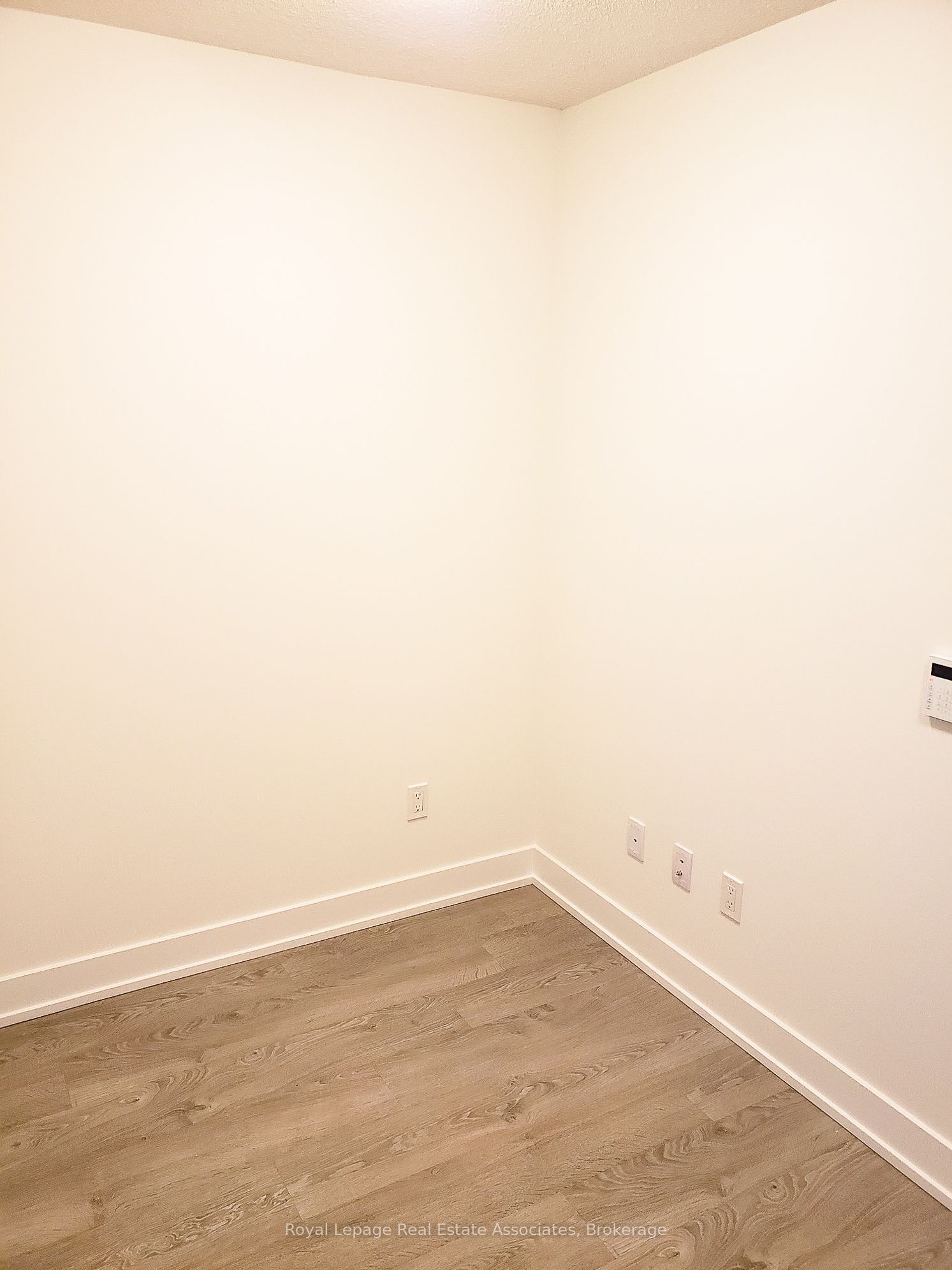 Additional image 4 of 2820-9 Mabelle Avenue, Toronto, ON, M9A 0E1