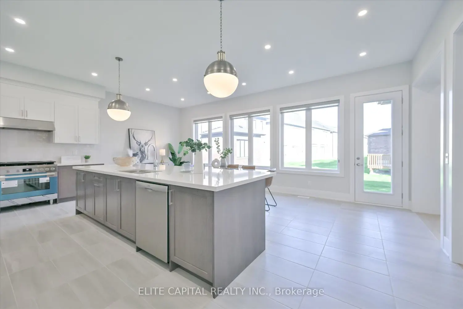 45 Godfrey Willis Drive photo 4