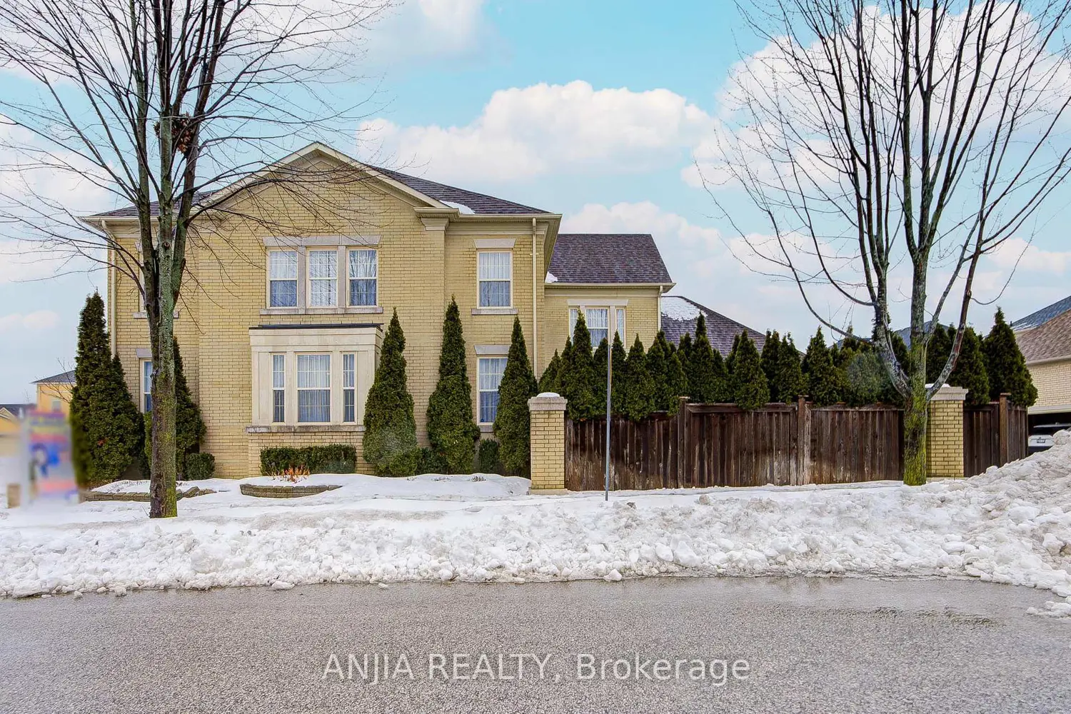 18 Orr Farm Road photo 3