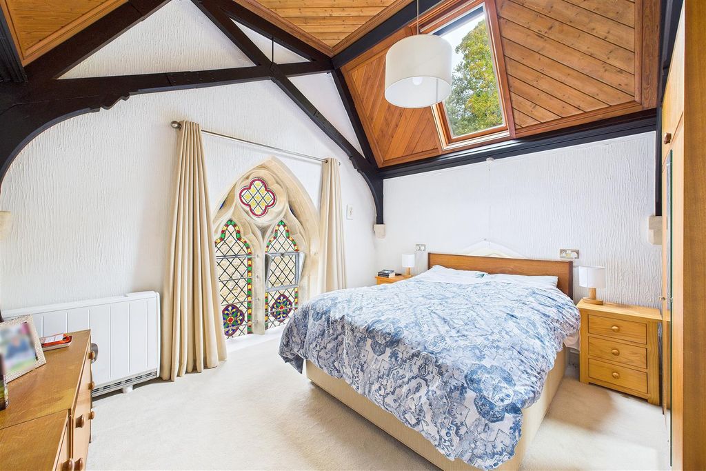 Additional image 8 of 2 bed flat for saleAdjacent To Hill Road, Clevedon BS21