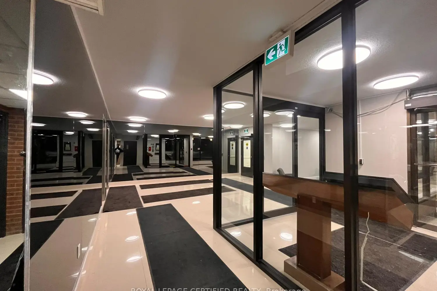 Additional image 3 of 2929 Aquitaine Avenue 1209