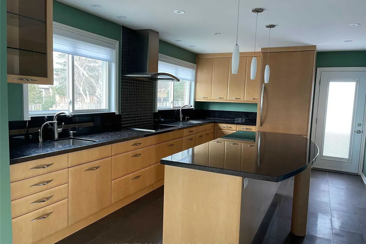 Additional image 7 of 24 Meadowglade Crescent