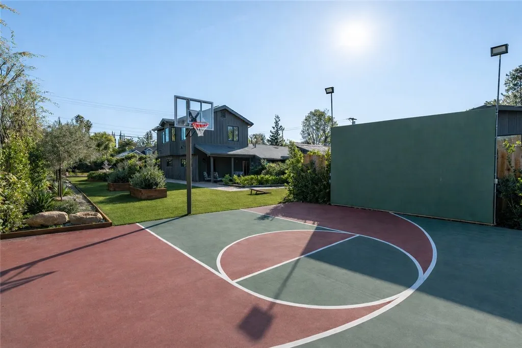 Additional image 47 of 23139 Erwin Street, Woodland Hills, CA 91367