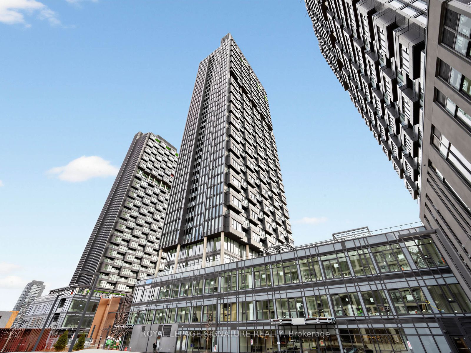 1007-1 Quarrington Lane, Toronto, ON, M3C 0S4