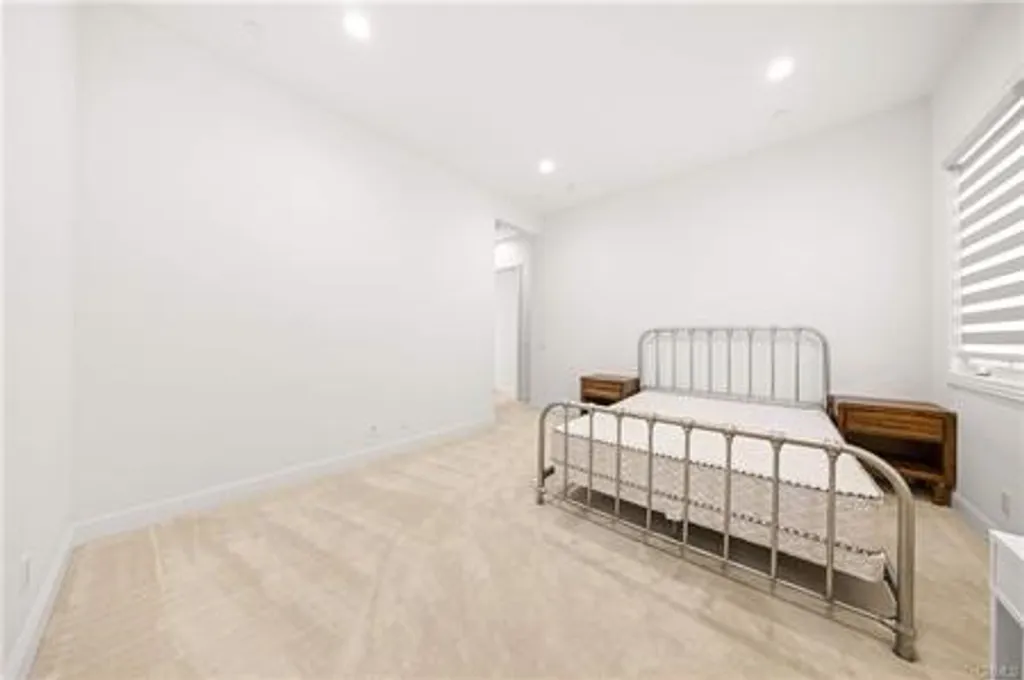 Additional image 44 of 108 Knob Crk, Irvine, CA 92602