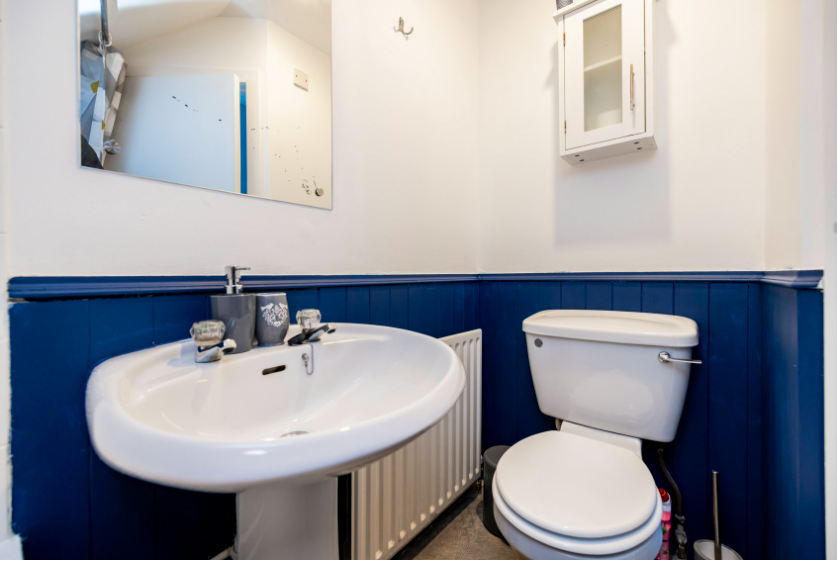 Additional image 10 of Flat 8, 209 Rosemount Place