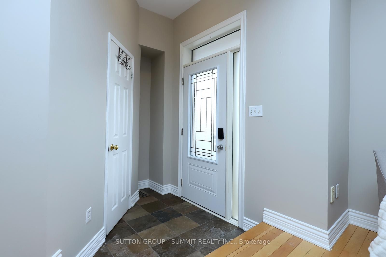 Additional image 3 of 260 Glenashton Drive, Oakville, ON, L6H 6H5