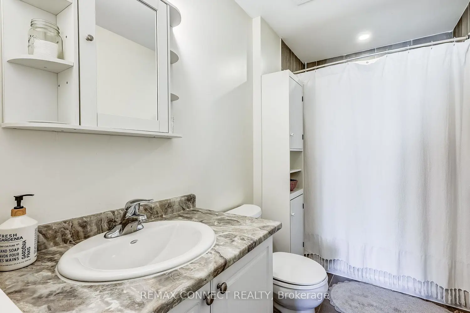 Additional image 14 of 21 Brookhouse Drive 420