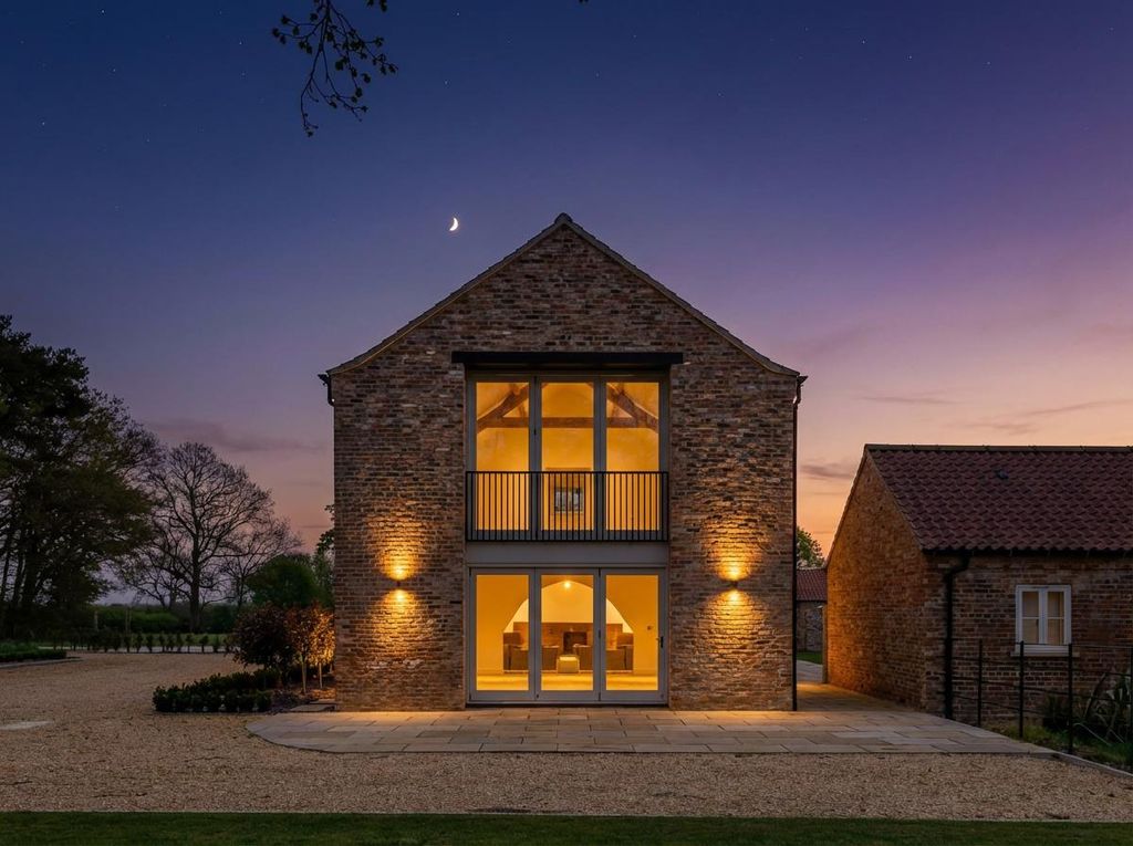 Additional image 18 of 5 bed barn conversion for saleBurbank Barn, Beals Lane, York YO41