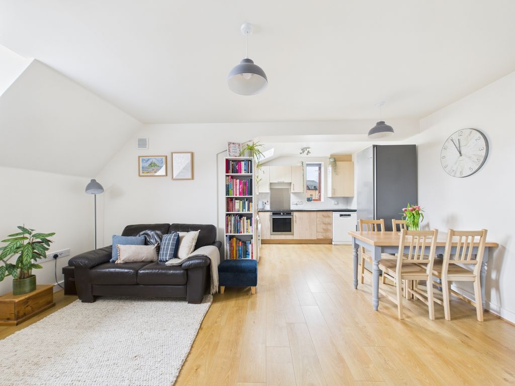 2 bed flat for saleAbberley Wood, Great Shelford, Cambridge, Cambridgeshire CB22