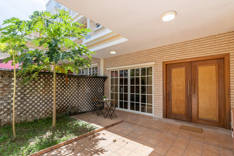 Additional image 13 of Cashew Crescent