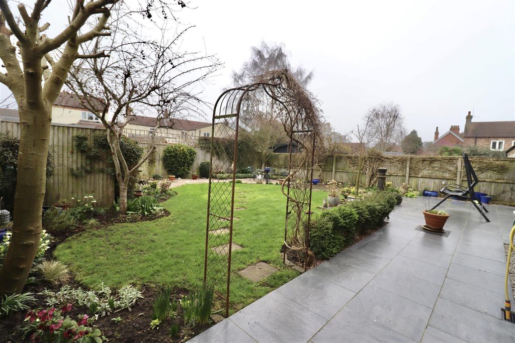 Additional image 19 of 4 bed property for saleThe Gables Paddock, Eastrington, Goole DN14