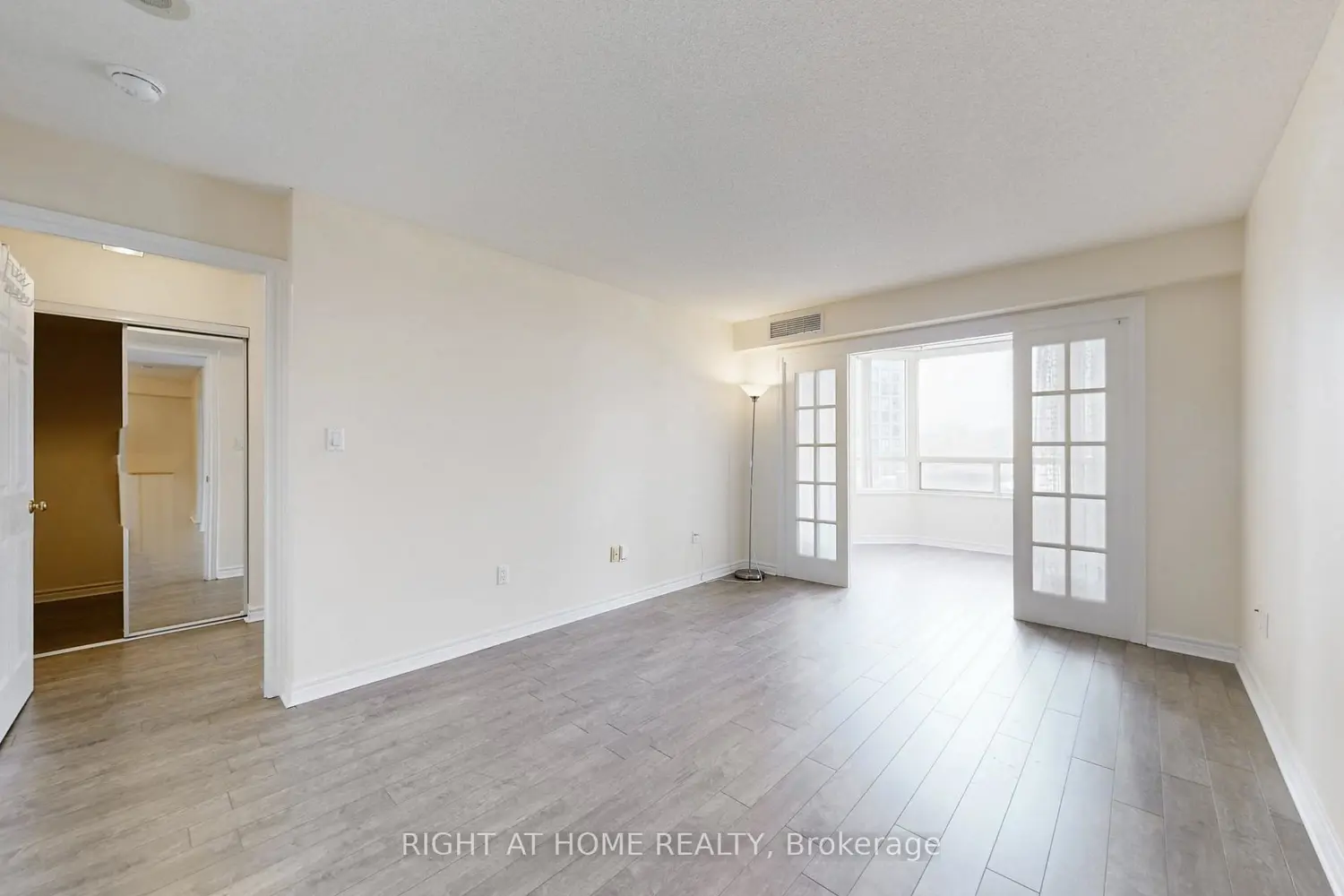 Additional image 3 of 228 Bonis Avenue 608