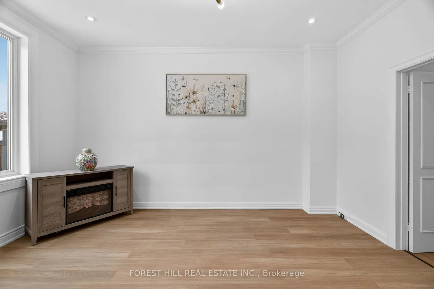 7 Ellsworth Avenue photo 4