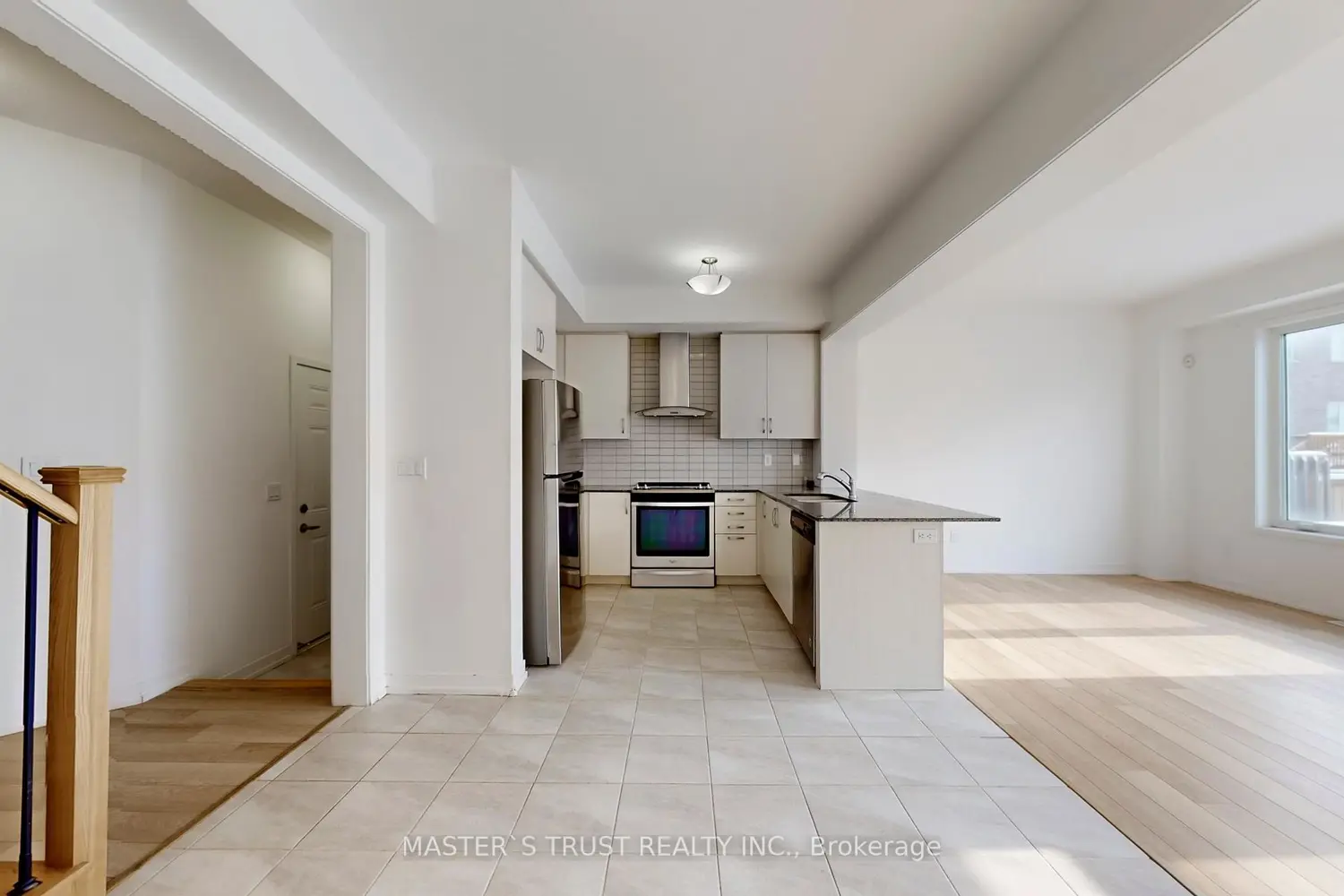 Additional image 6 of 208 Harding Park Street