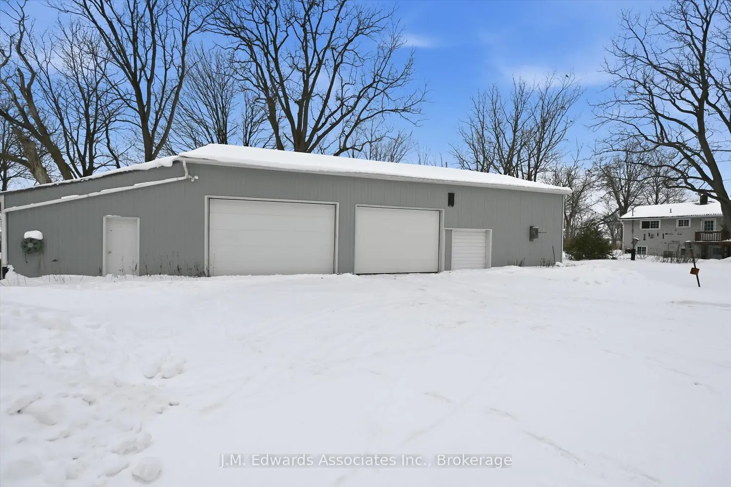 Additional image 15 of 5882 Canborough Road