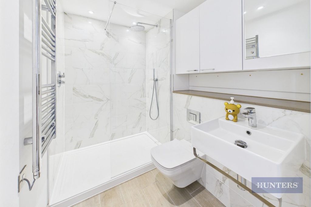 Additional image 11 of 2 bed flat for saleAlexandra Wharf, Maritime Walk, Ocean Village SO14