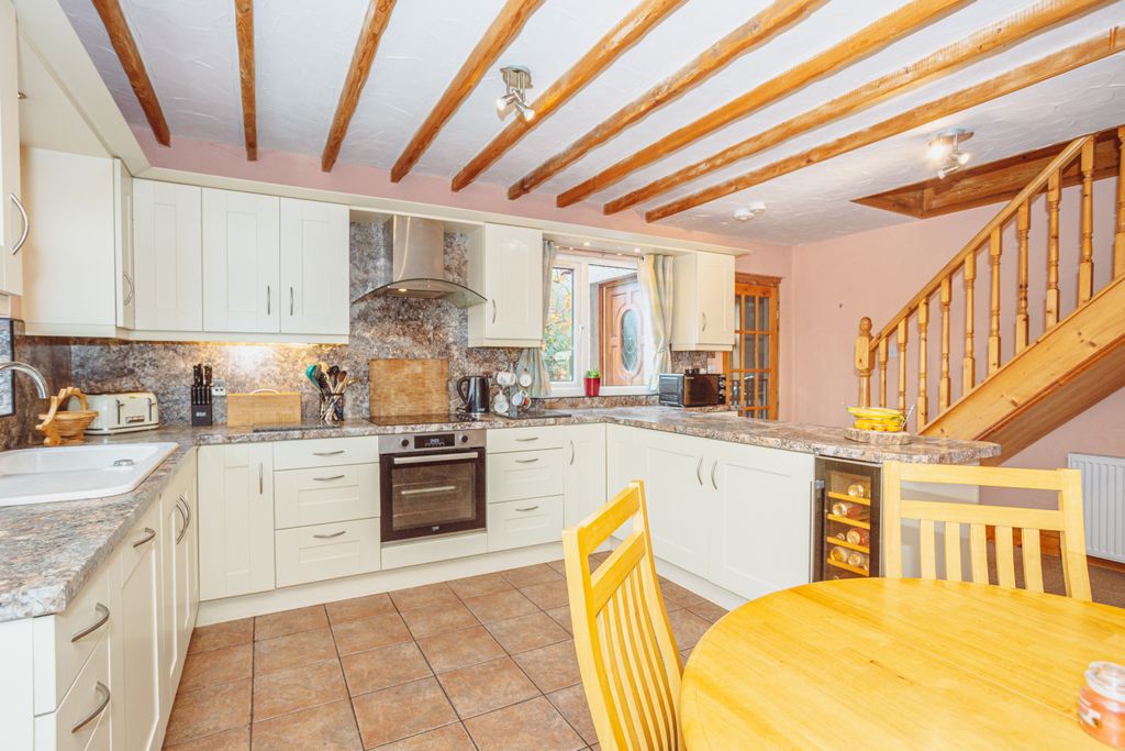 4 bed flat for saleTideburn, Glencaple, Dumfries DG1 photo 3