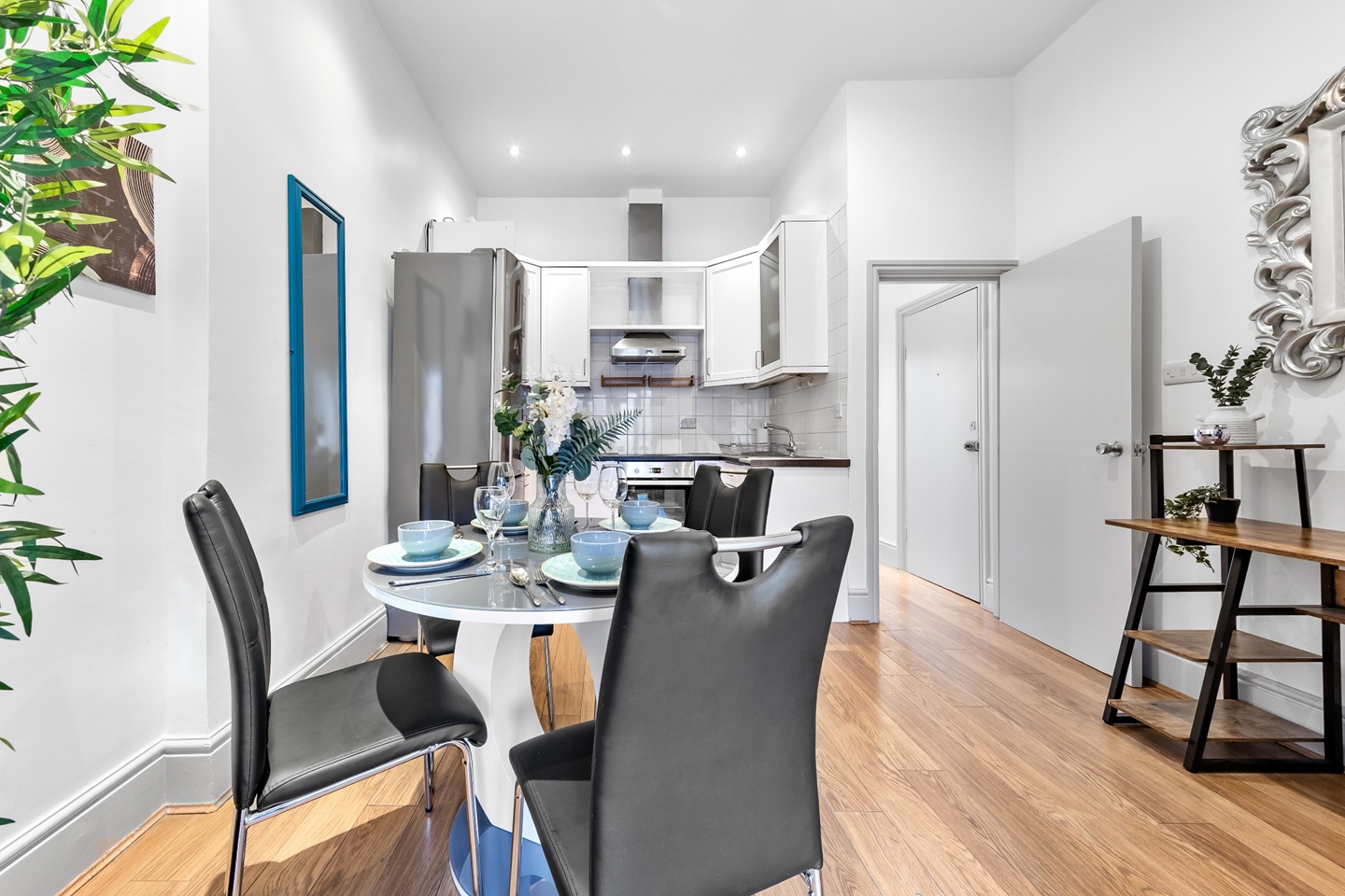 Additional image 8 of 3 Bed Flat, Holland Road, W14, N1 7GU