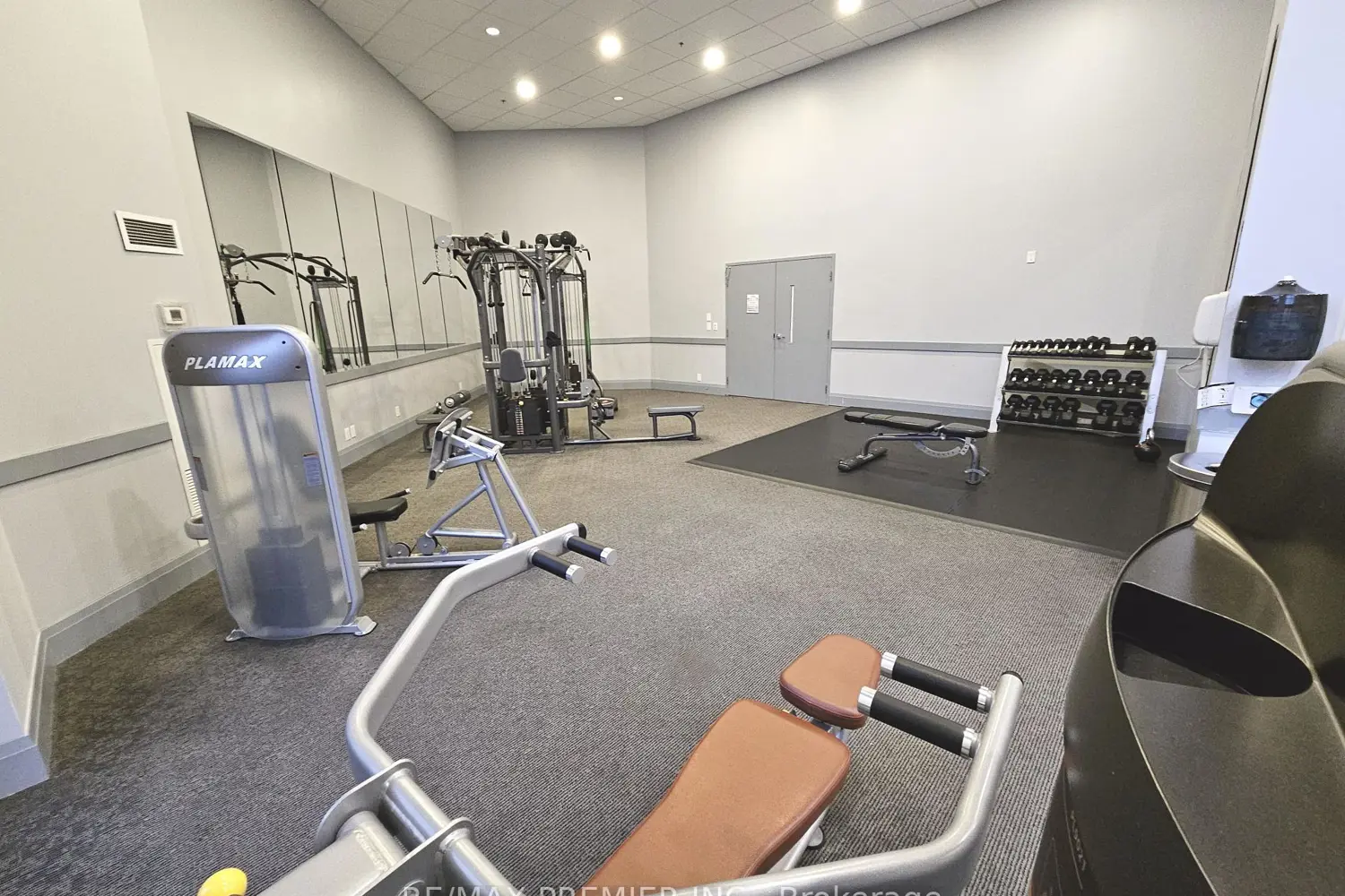 Additional image 15 of 12 Woodstream Boulevard 919