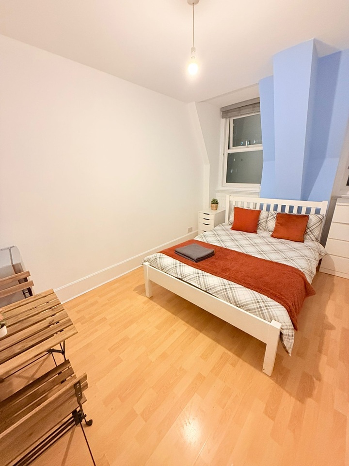 Additional image 14 of Room in a Shared Flat, Whitechapel Road, E1, N1 7GU