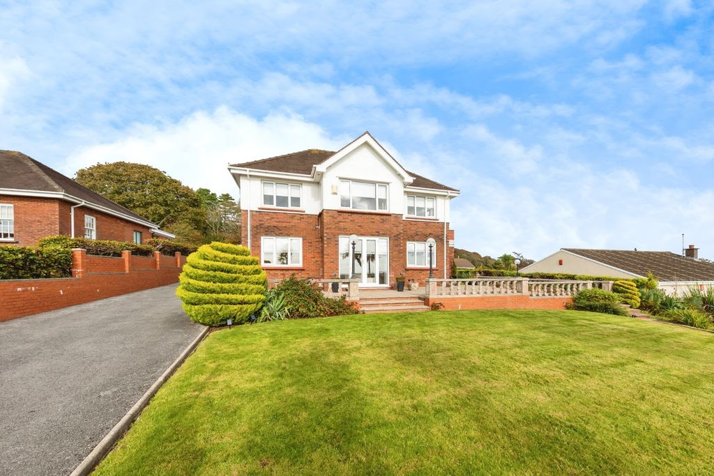 5 bed detached house for saleSt. Illtyd Rise, Burry Port, Dyfed SA16