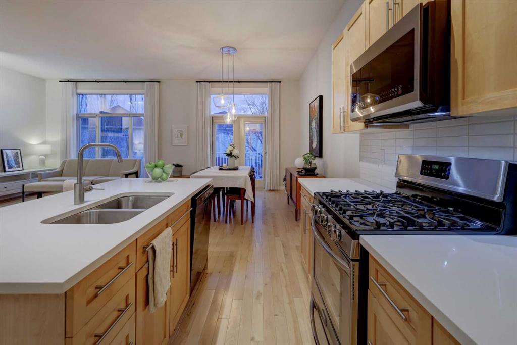 Additional image 4 of 57 Discovery Ridge Hill SW, Calgary, AB, T3H 4Y5