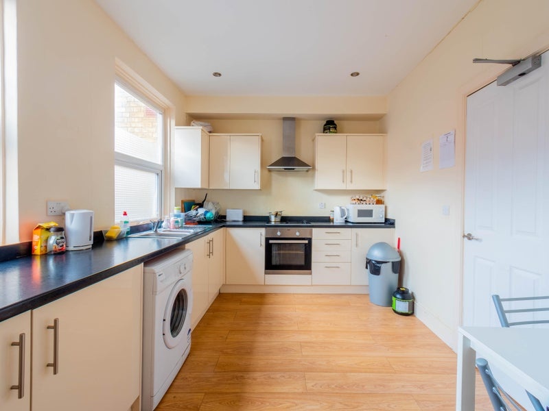 Additional image 8 of Room in a Shared House, Cannon St Rd, E1, N1 7GU