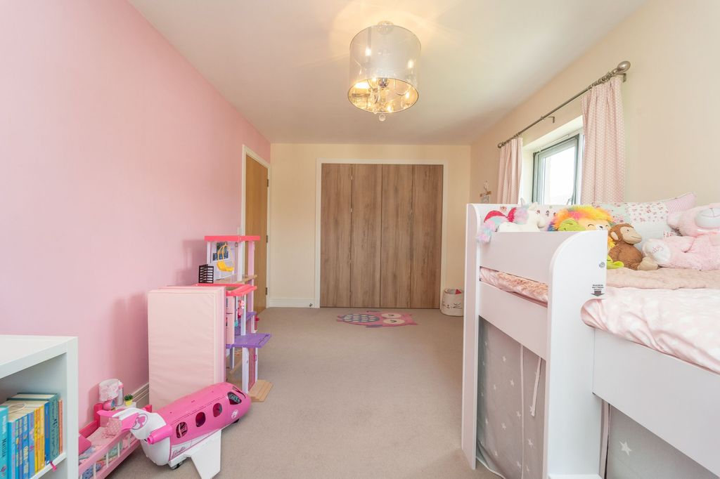Additional image 17 of 5 bed detached house for sale26 West Cairn View, Murieston, Livingston EH54