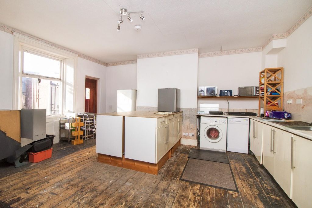 Additional image 6 of 3 bed maisonette for salePercy Gardens, North Shields NE30