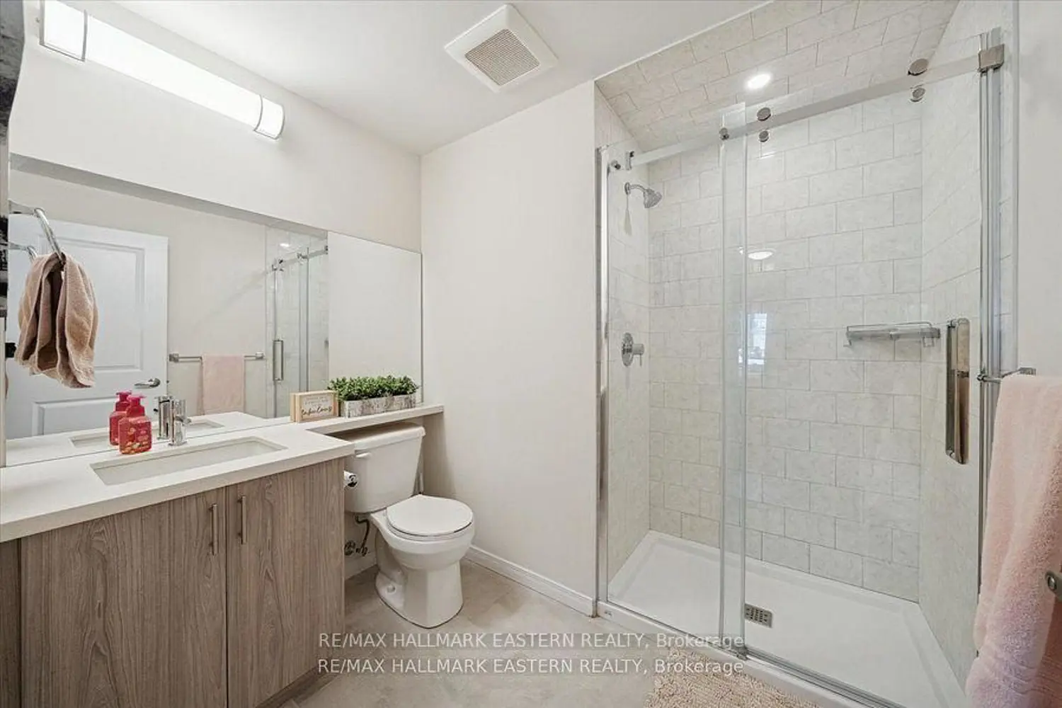 Additional image 6 of 340 Florence Drive #106