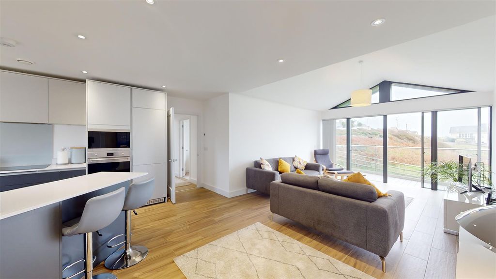 Additional image 4 of 2 bed flat for saleSlon Lane, Ogmore-By-Sea, Vale Of Glamorgan CF32