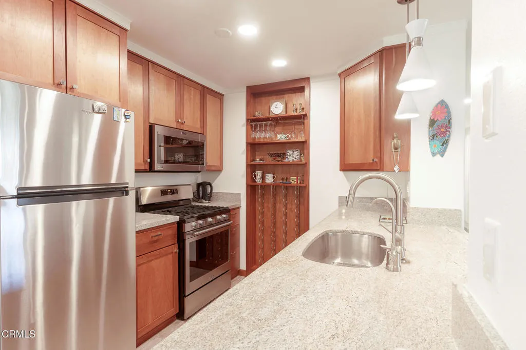 Additional image 11 of 2375 Martinique Lane, Oxnard, CA 93035