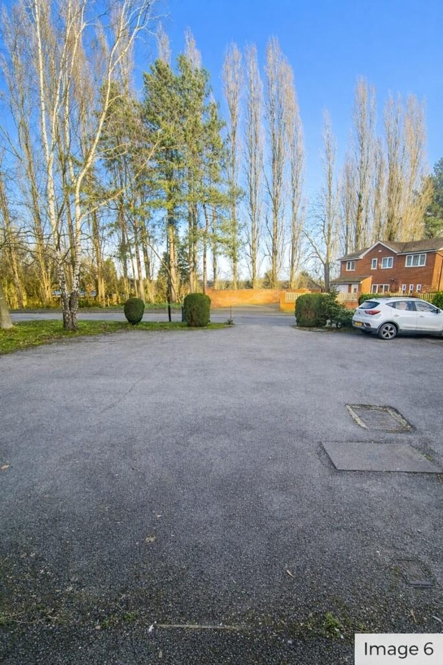 Additional image 14 of 1 Bed Flat, Raddlebarn Farm Drive, B29, N1 7GU