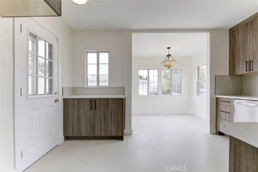 Additional image 25 of 6622 Varna Ave, Van Nuys, CA 91401