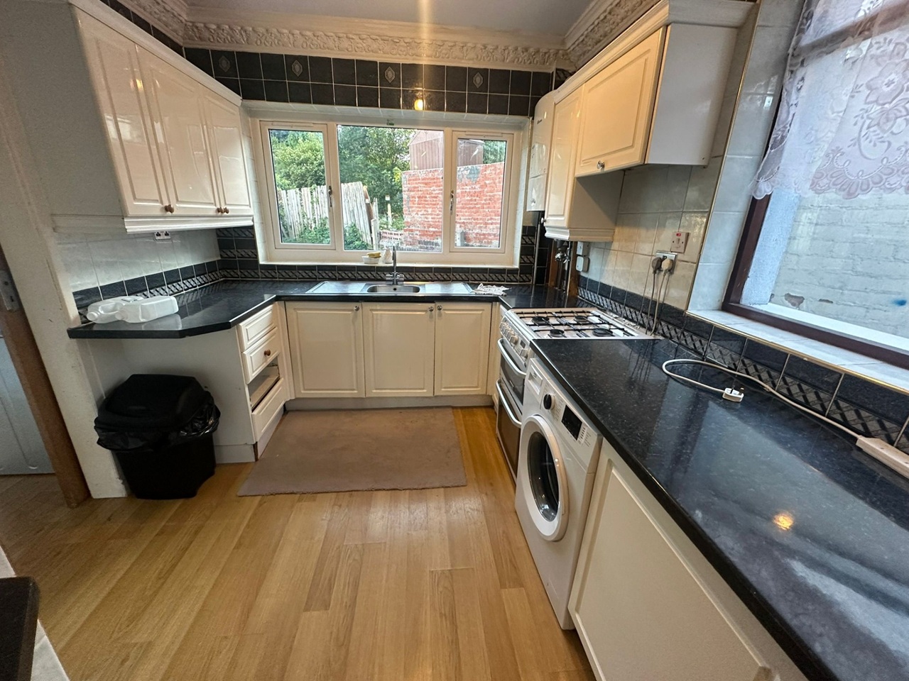 3 Bed End Terrace, Hillside Road, B23, N1 7GU