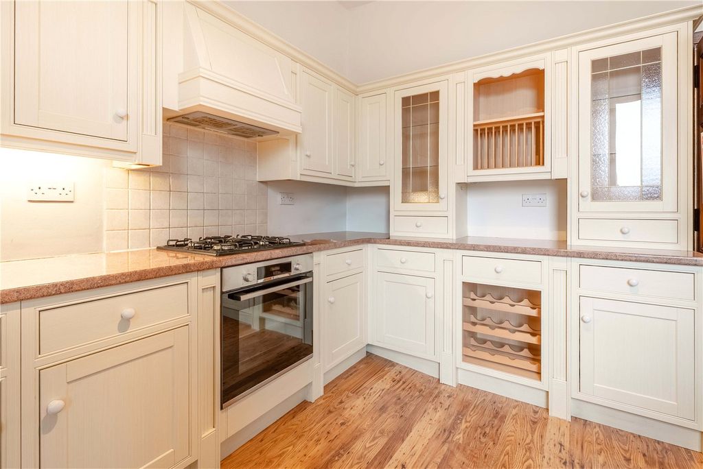 Additional image 3 of 4 bed flat for sale17 Hammersmith Road, Aberdeen AB10