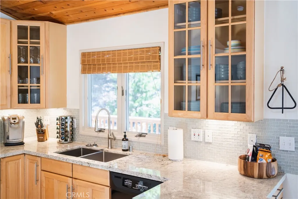 Additional image 13 of 1069 Berne Drive, Crestline, CA 92325