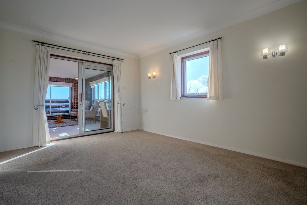 Additional image 10 of 3 bed flat for saleMaltsters Way, Oulton Broad NR32