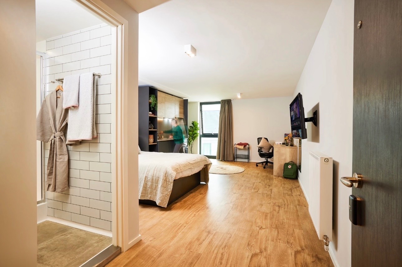 Additional image 2 of Room in a Shared Flat, Portland Crescent, LS1, N1 7GU