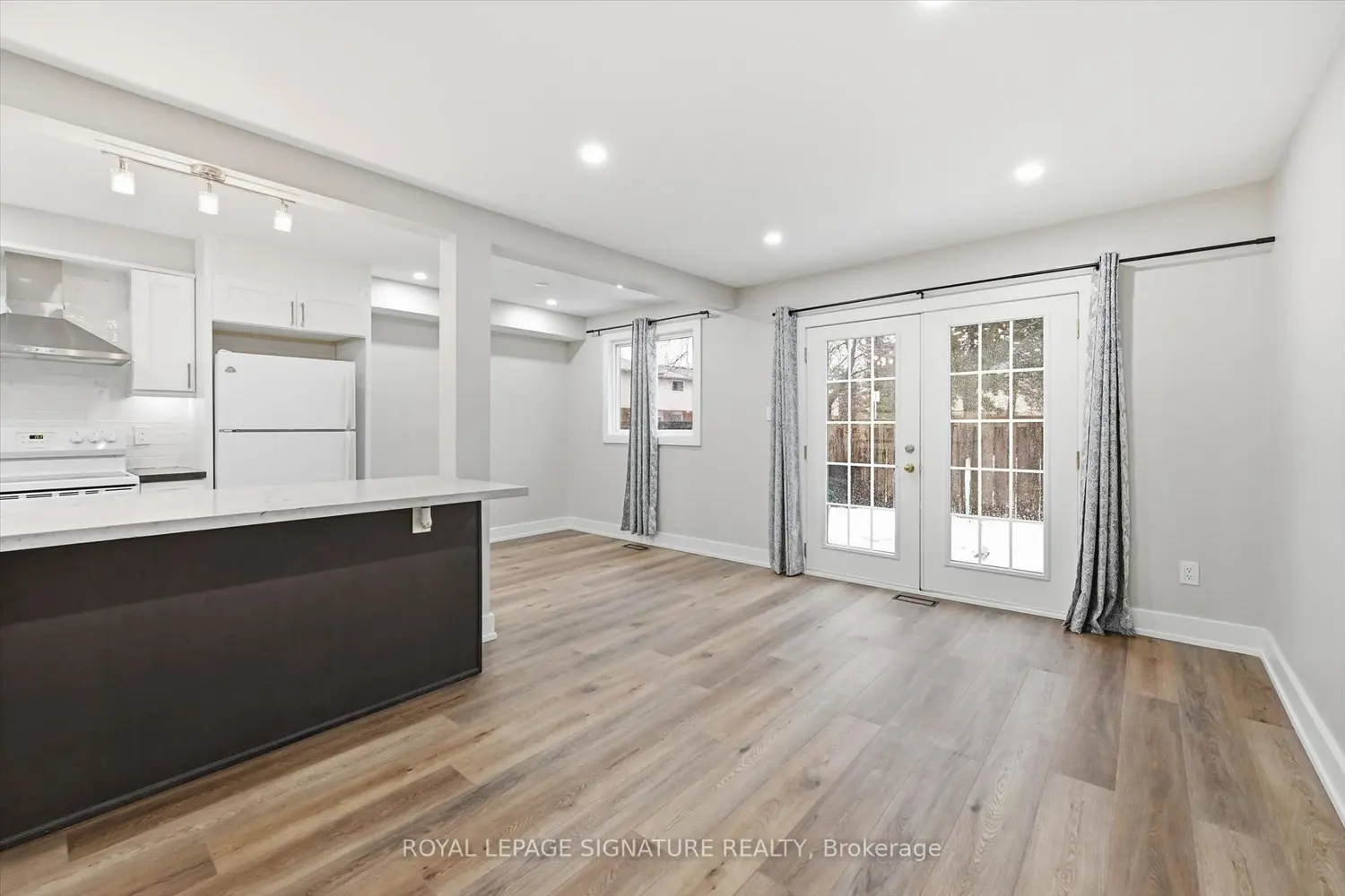 Additional image 7 of 100 Quigley Road 9, Hamilton