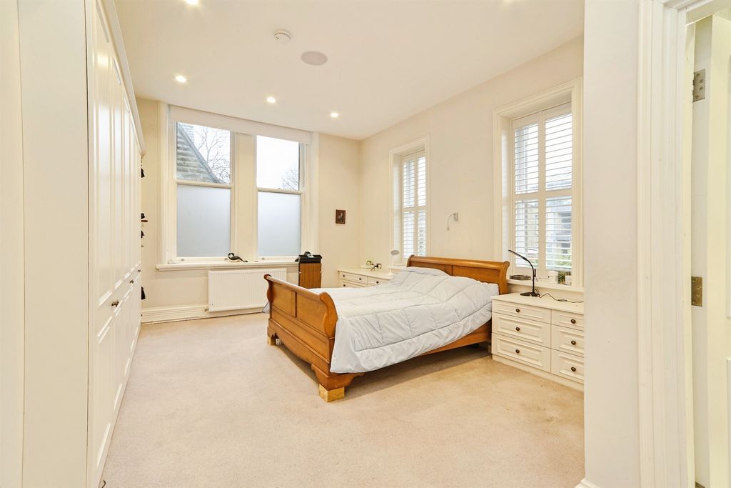 Additional image 18 of 3 bed flat for saleSpenfield Court, Leeds LS16