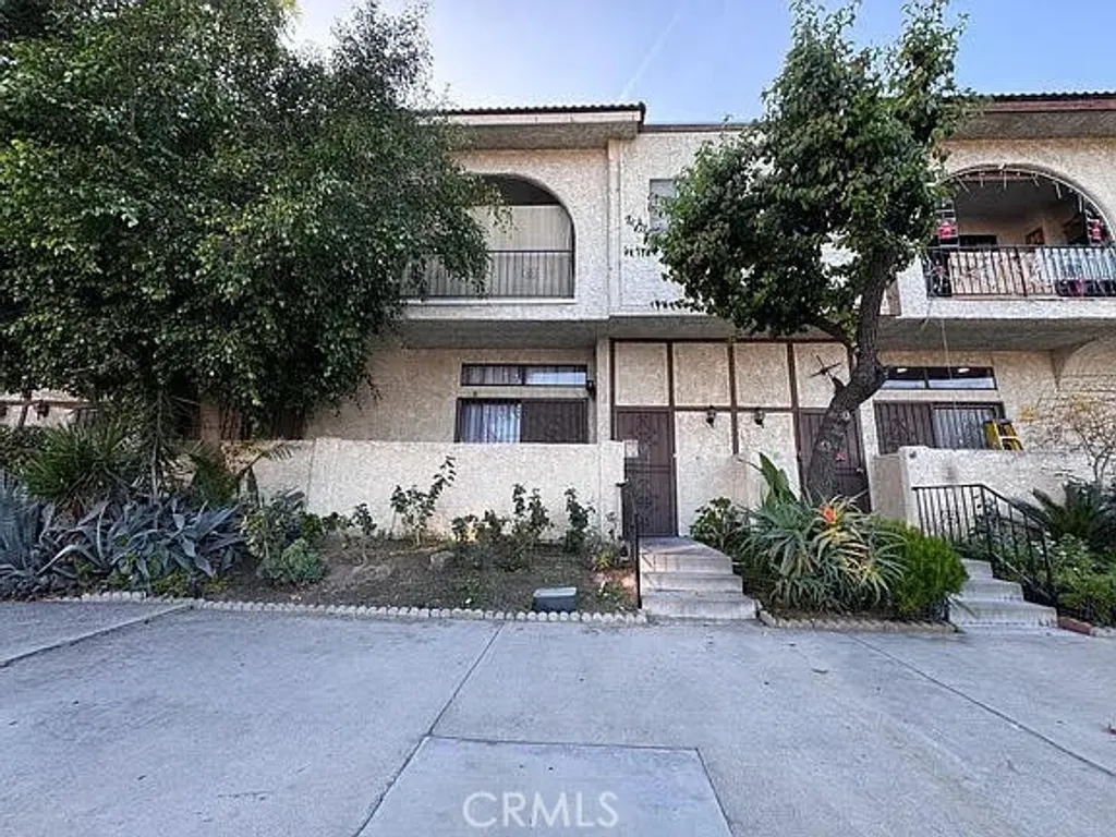 Additional image 8 of 13243 Vanowen St Unit 5, North Hollywood, CA 91605